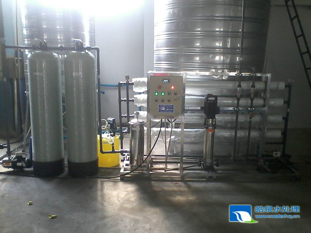 反滲透純水設(shè)備 反滲透純水設(shè)備